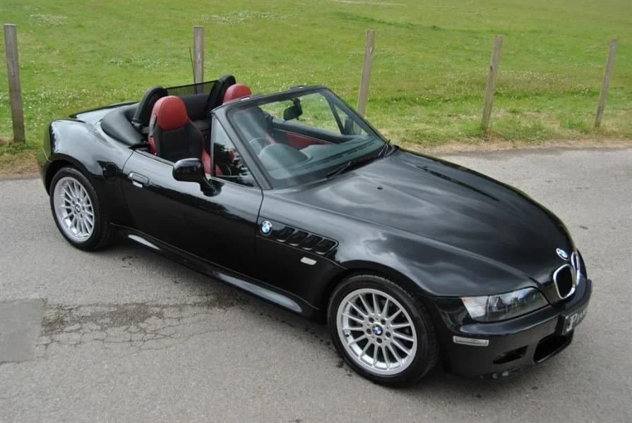 convertible-petrol-0fdd5a6b3614.webp