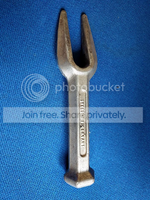 ball%20joint%20fork.png
